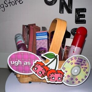 Lipgloss basket (read description please:)